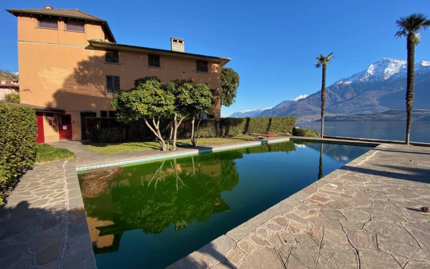 Riva Lago, Attico in residence con piscina!