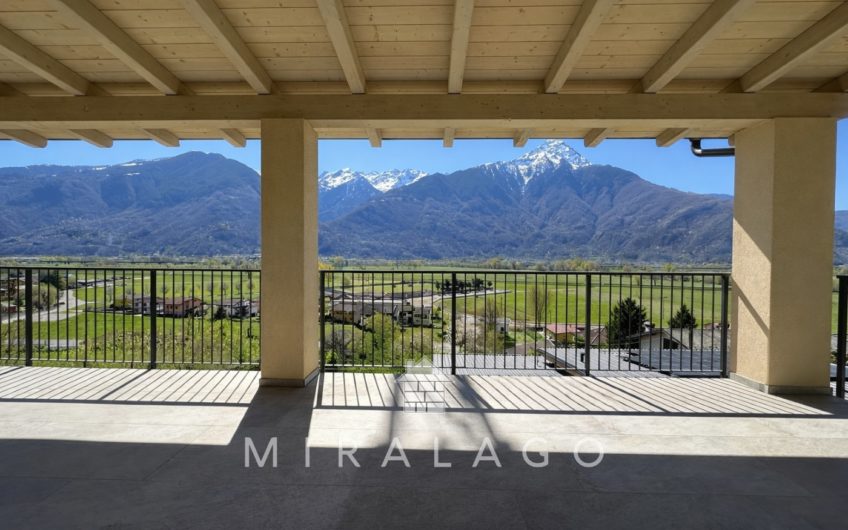 DUBINO Nuovo quadrilocale con terrazza e box