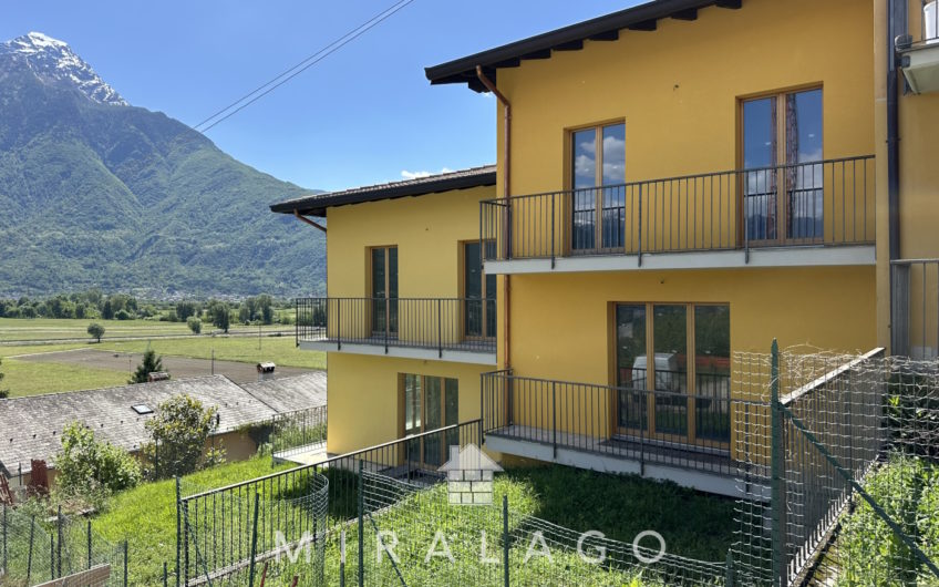 DUBINO Villetta con giardino e due box!