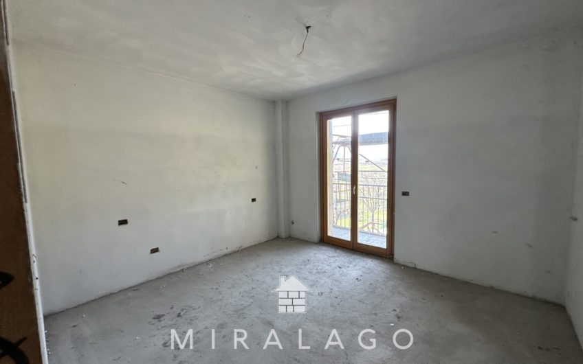 DUBINO Villetta con giardino e due box!