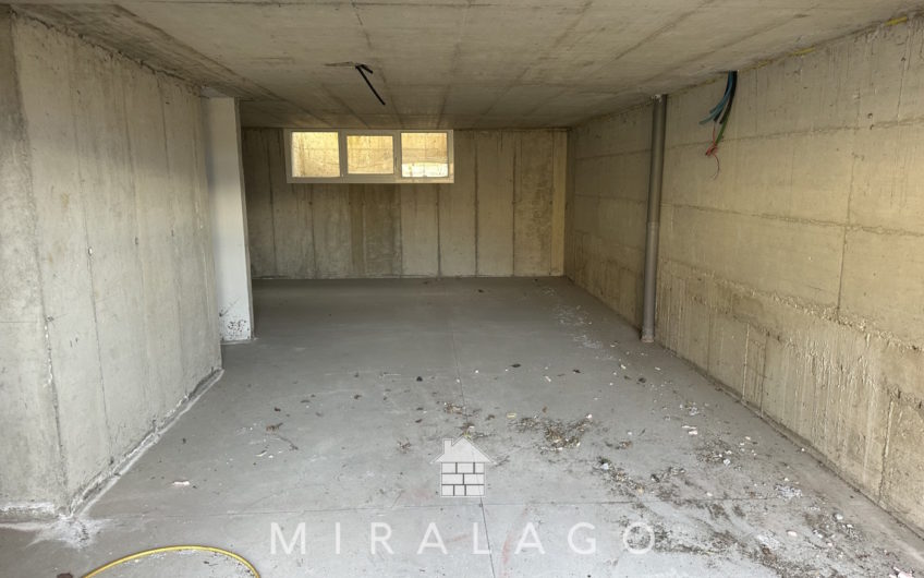 DUBINO Villetta con giardino e due box!