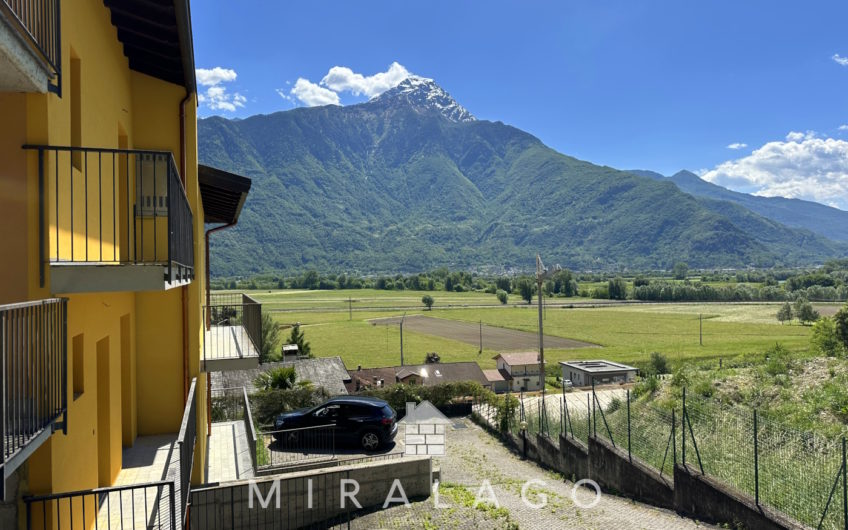 DUBINO Villetta con giardino e due box!