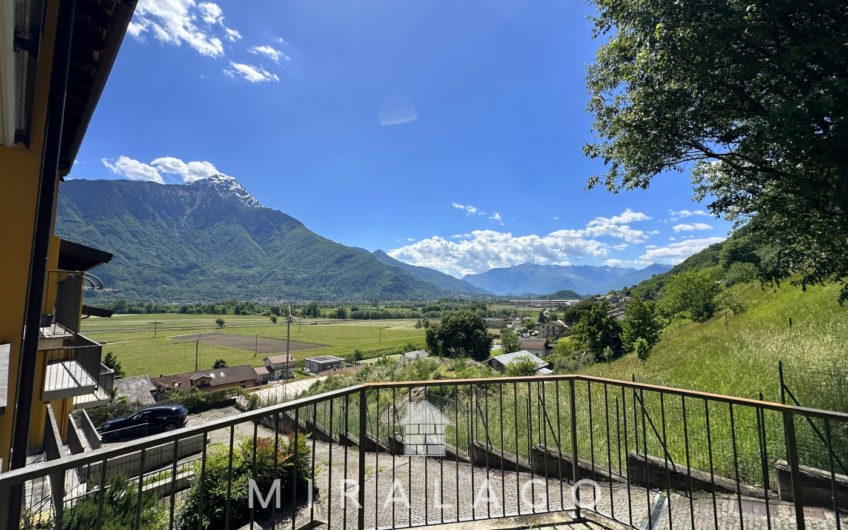 DUBINO Villetta con giardino e due box!