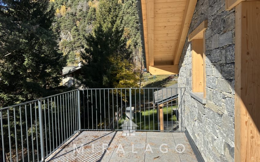 POIRA Nuova villetta singola con giardino privato