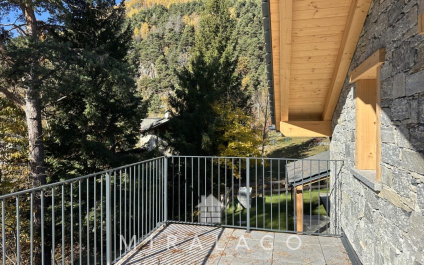 POIRA Nuova villetta singola con giardino privato