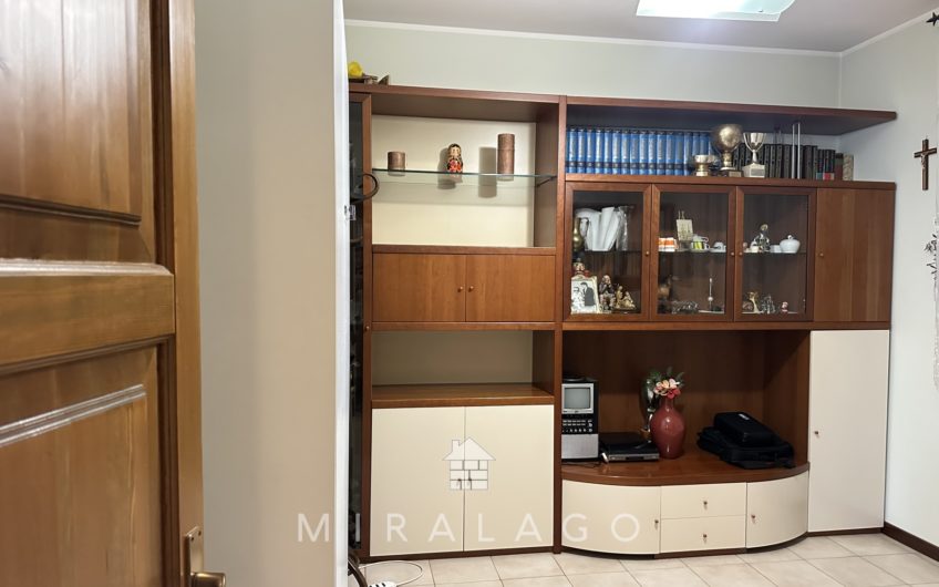 COLICO centro, trilocale con box