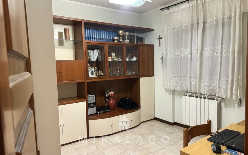 COLICO centro, trilocale con box