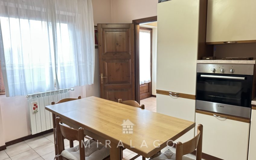 COLICO centro, trilocale con box