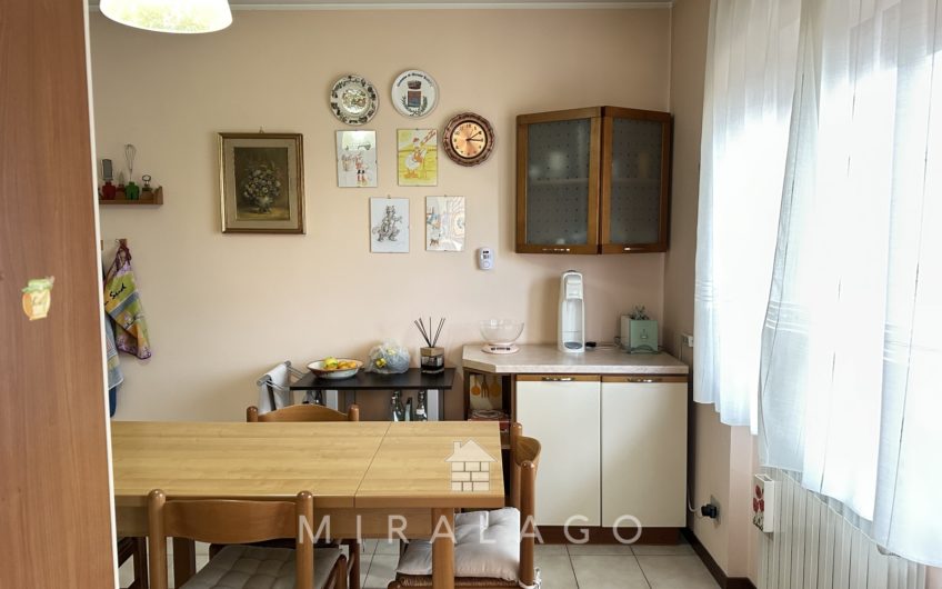 COLICO centro, trilocale con box