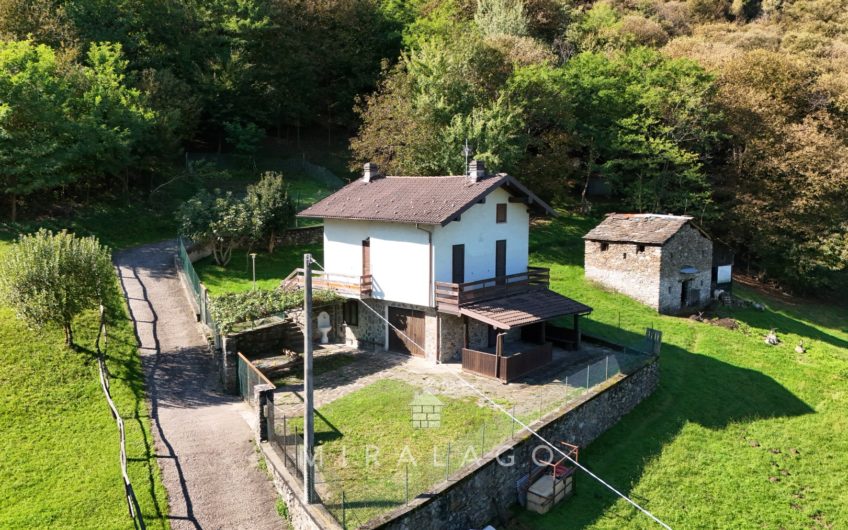 PIANTEDO Villetta indipendente con giardino