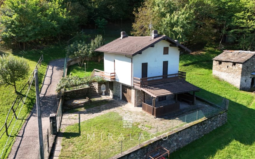 PIANTEDO Villetta indipendente con giardino