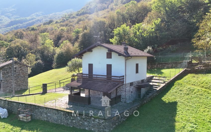 PIANTEDO Villetta indipendente con giardino