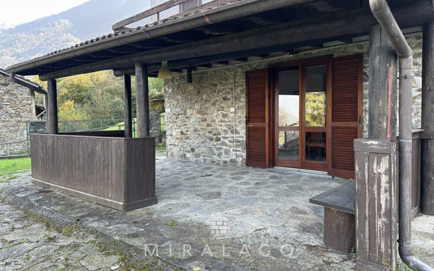PIANTEDO Villetta indipendente con giardino