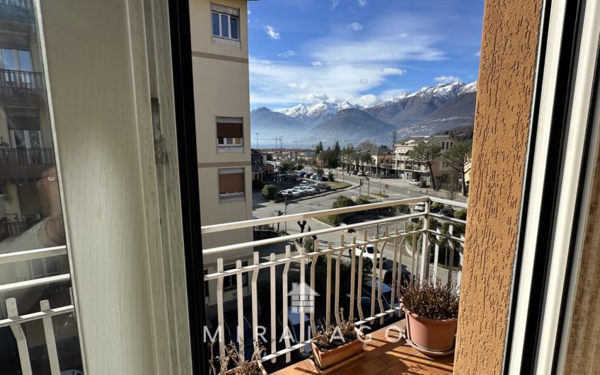 COLICO Centro, Trilocale di 100mq vista lago