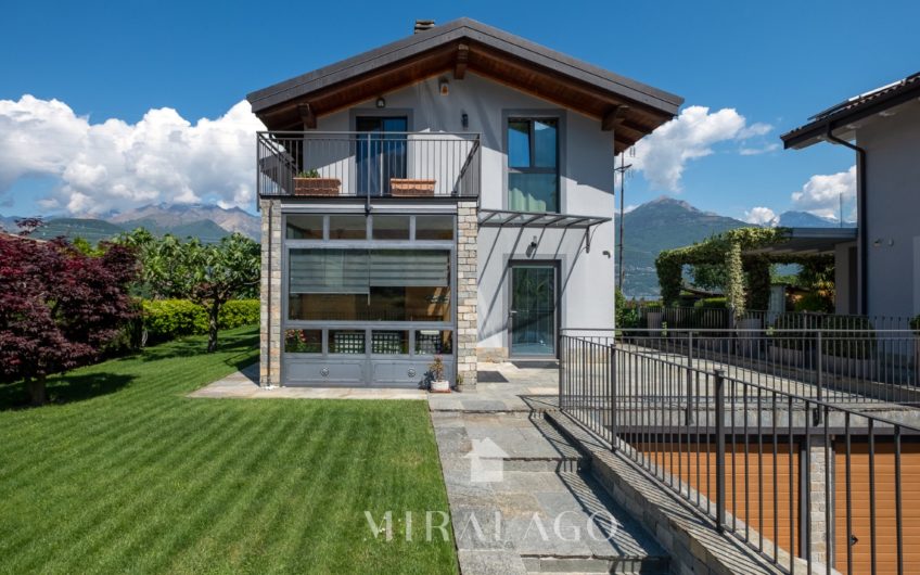 COLICO Villa indipendente a 300mt dal lago