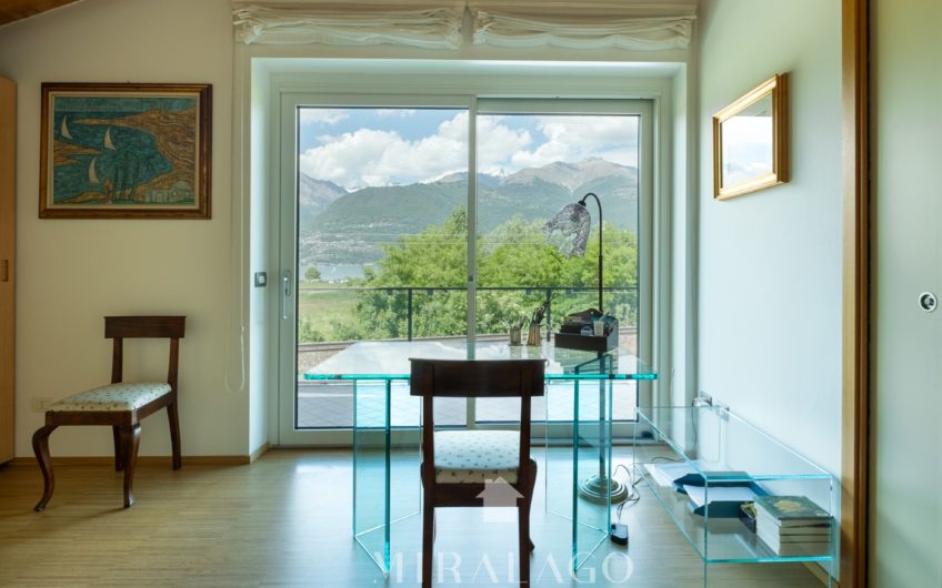 COLICO Villa indipendente a 300mt dal lago