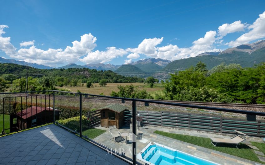 COLICO Villa indipendente a 300mt dal lago