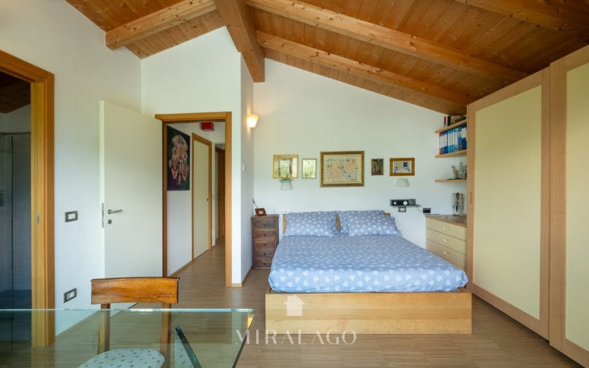 COLICO Villa indipendente a 300mt dal lago