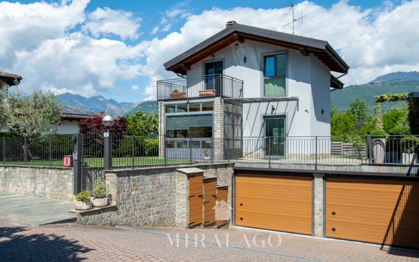 COLICO Villa indipendente a 300mt dal lago