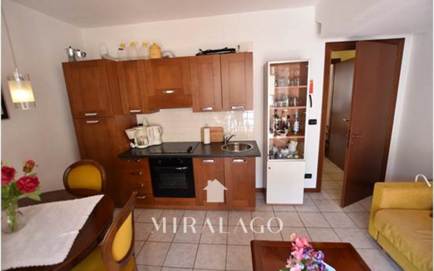 SAN SIRO (CO) Bilocale a pochi passi dal lago