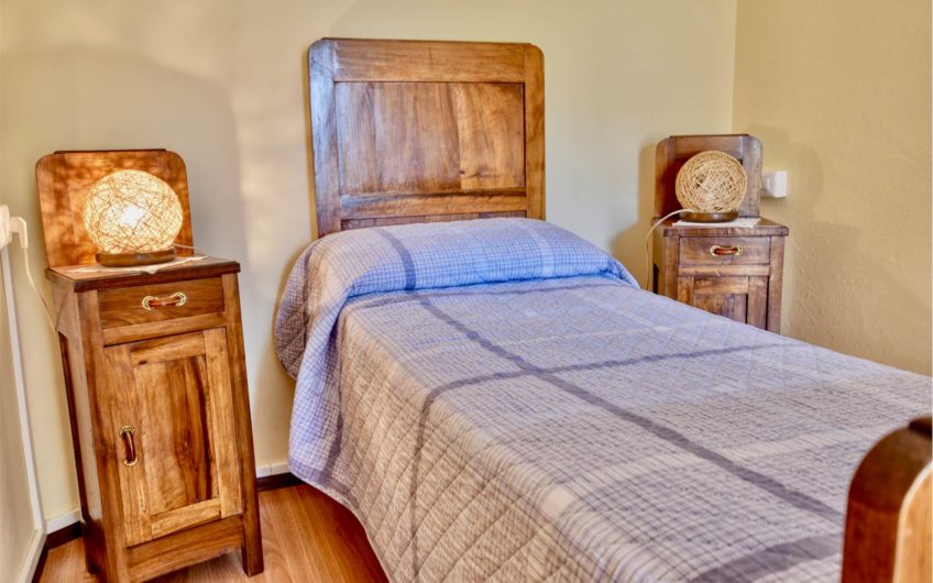 CLAINO CON OSTENO Casa indipendente nel Borgo storico