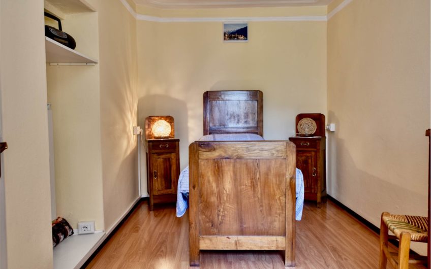 CLAINO CON OSTENO Casa indipendente nel Borgo storico