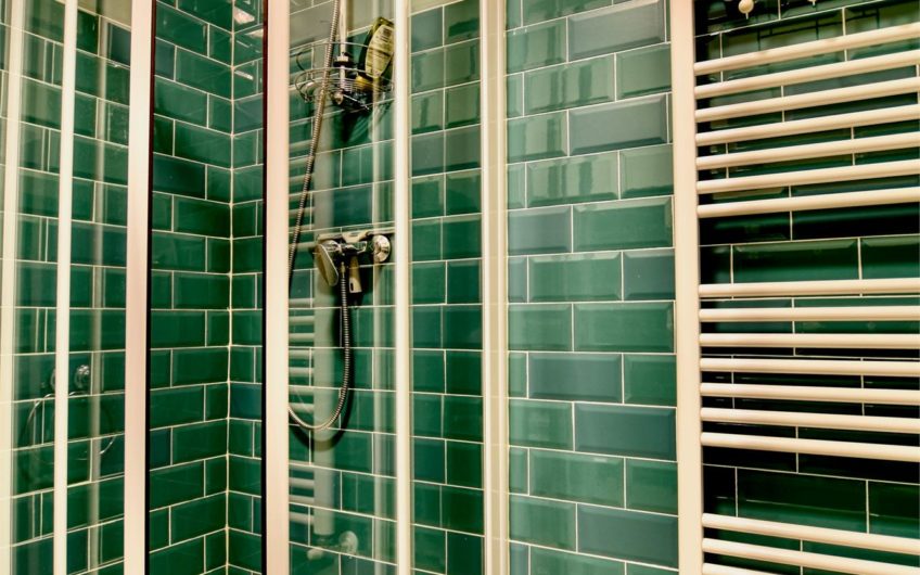 CLAINO CON OSTENO Casa indipendente nel Borgo storico