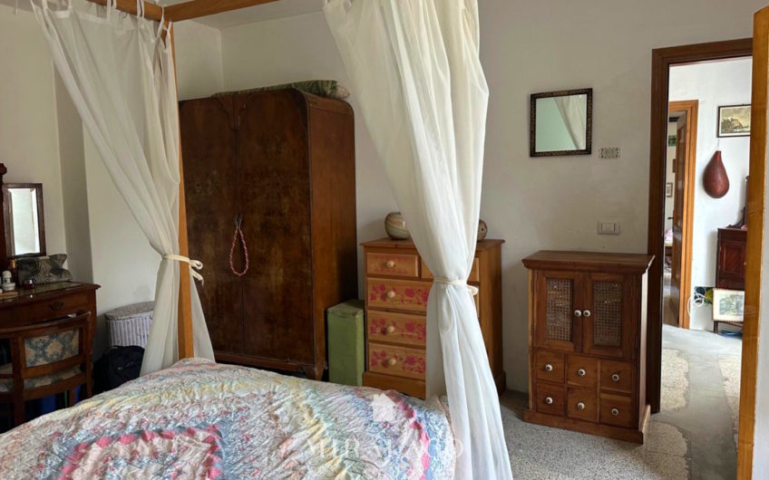 SORICO Casa indipendente con giardino