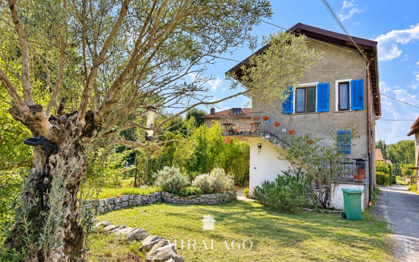 SORICO Casa indipendente con giardino