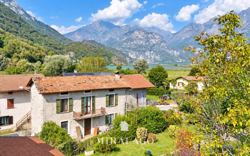 SORICO Casa indipendente con giardino