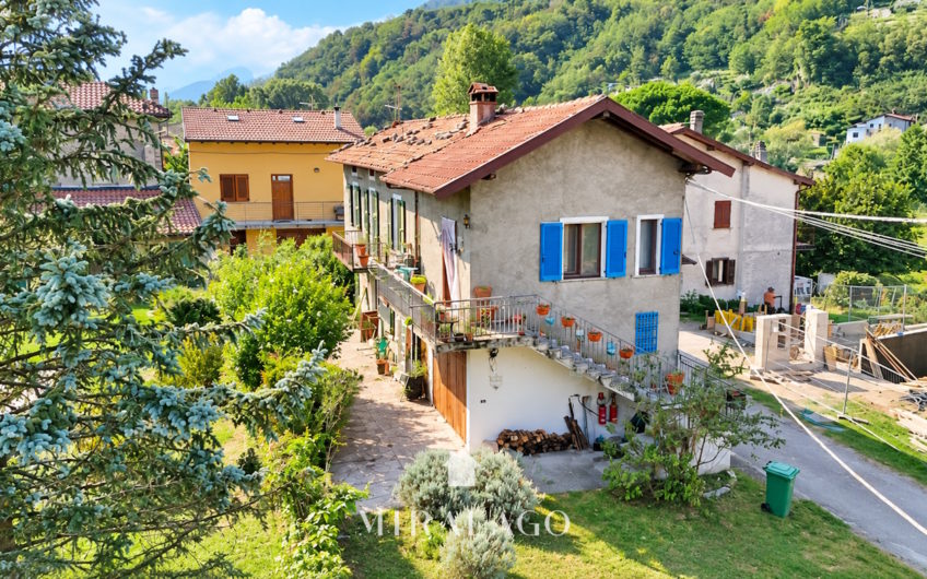 SORICO Casa indipendente con giardino