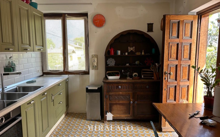 SORICO Casa indipendente con giardino