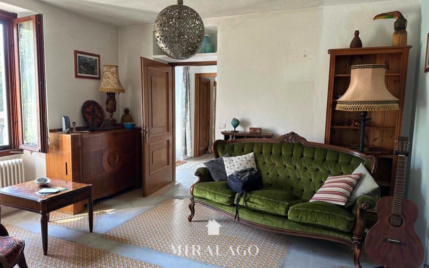 SORICO Casa indipendente con giardino